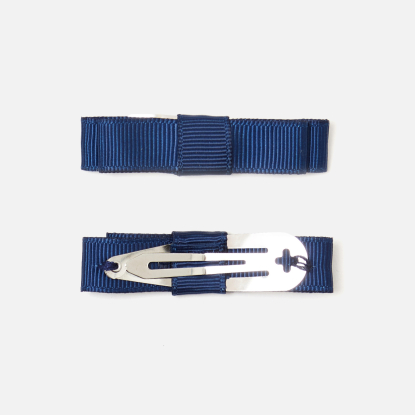 Girl duo of hair clips with flat knot