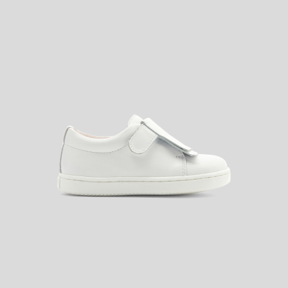 Baby girl leather trainers