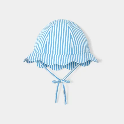 Baby girl scalloped bonnet