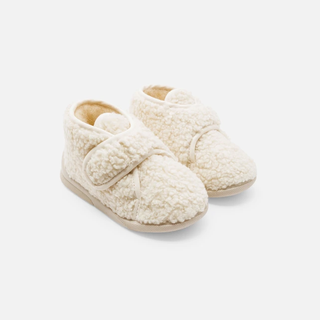 Baby sherpa slippers