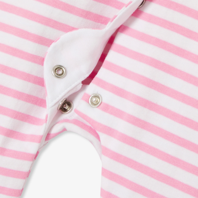 Körpə qız üçün zolaqlı kombinezon