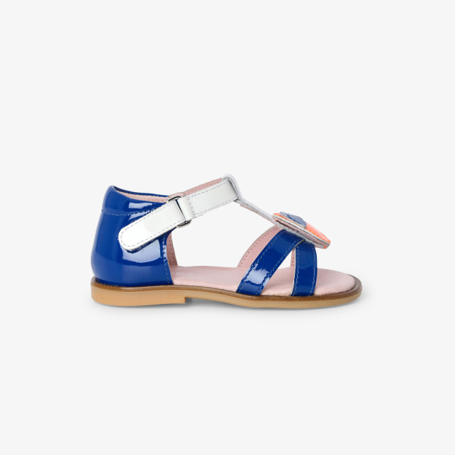 Baby girl sandals in patent leather