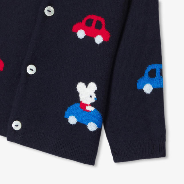 Körpə oğlan üçün toxunma kardiqan