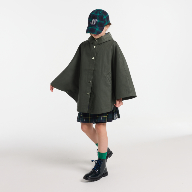 Girl cape in coated fabric