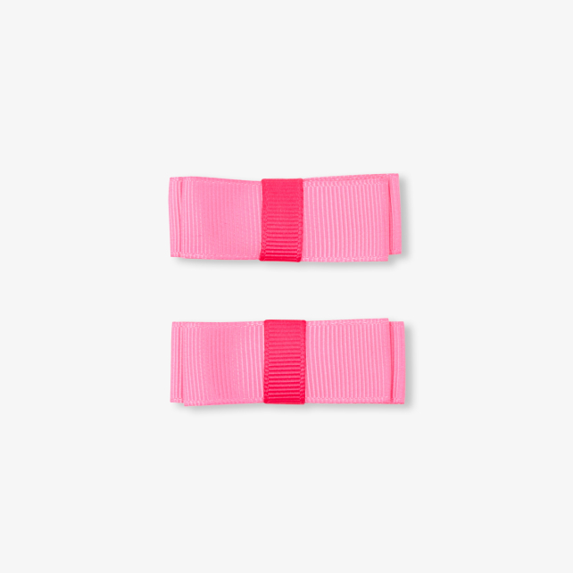 Girl click-clack barrettes duo Girl click-clack barrettes duo