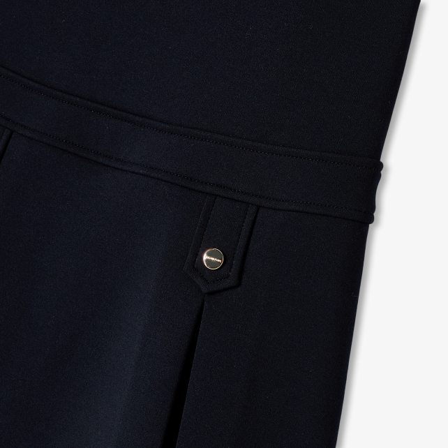 Qız üçün pinafor don Qız üçün pinafor don