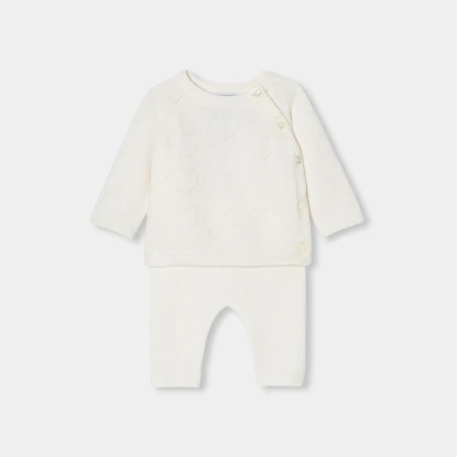 Körpə qız üçün toxunma geyim dəsti