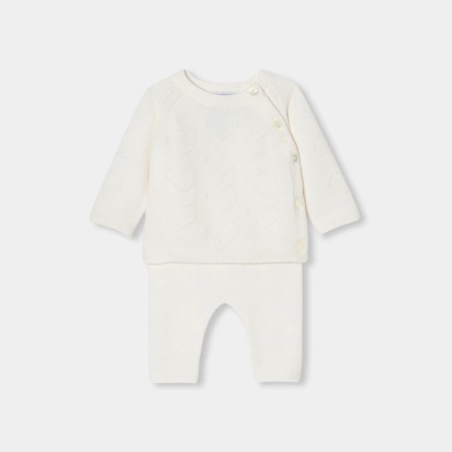 Körpə qız üçün toxunma geyim dəsti