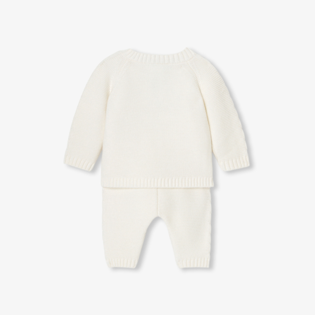 Baby comfort set in garter-stitch knit