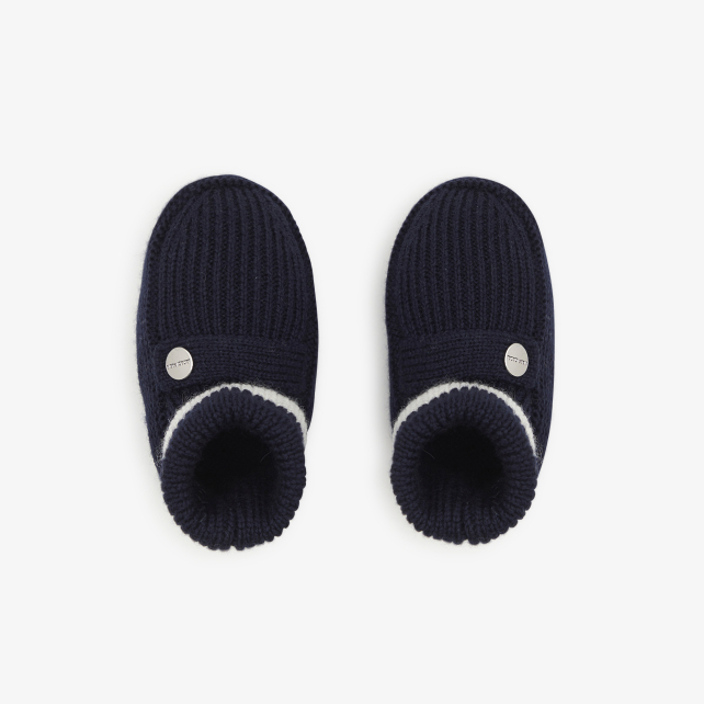 Baby wool booties