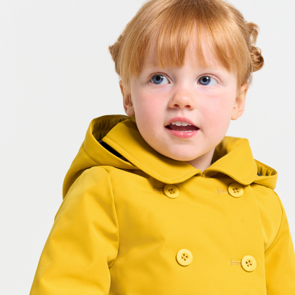 Körpə qız üçün yağışlıq