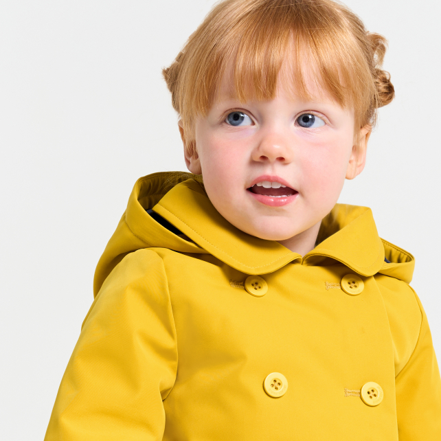 Körpə qız üçün yağışlıq