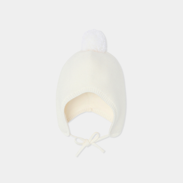 Baby bonnet in garter stitch